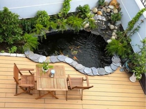 Hồ cá Koi mini trên sân thượng: Mẫu đẹp, chi phí và kinh nghiệm thiết kế 8 Hồ cá koi mini trên sân thượng tận dụng tối đa diện tích nhỏ một cách thông minh và hiệu quả